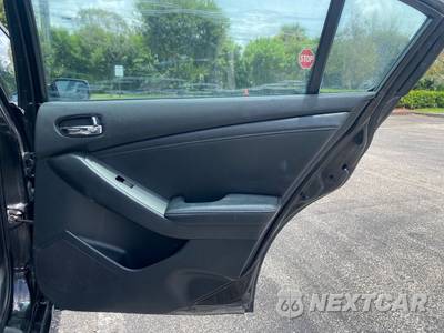 2009 Nissan Altima 2.5 SL Sedan - zdjęcie 30 z 52 - miniatura