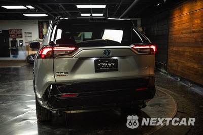 2023 Toyota RAV4 Prime XSE - zdjęcie 6 z 32 - miniatura