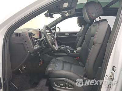 2026 Porsche Cayenne Turbo E-Hybrid - zdjęcie 7 z 26 - miniatura