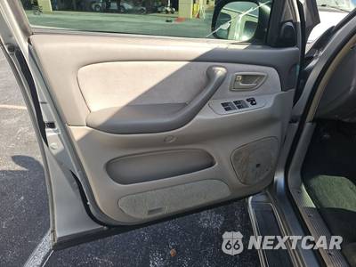 2007 Toyota Sequoia SR5 - zdjęcie 9 z 45 - miniatura