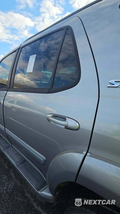 2007 Toyota Sequoia SR5 - zdjęcie 37 z 45 - miniatura
