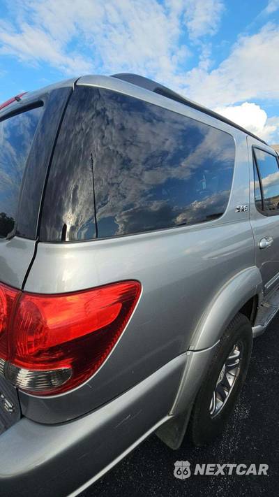 2007 Toyota Sequoia SR5 - zdjęcie 18 z 45 - miniatura