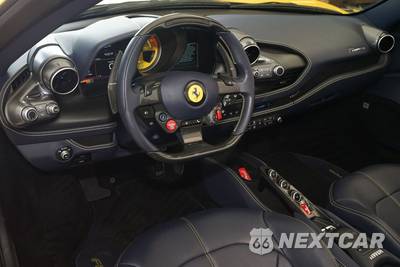 2022 Ferrari F8 Spider Convertible - zdjęcie 11 z 36 - miniatura