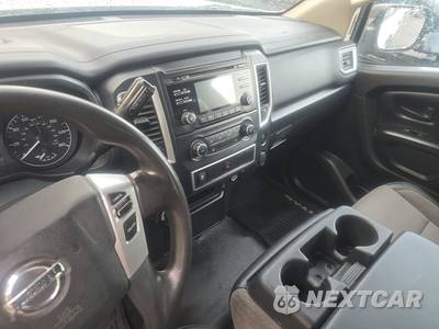 2017 Nissan TITAN S Crew Cab Short Bed - zdjęcie 11 z 30 - miniatura