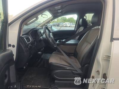 2017 Nissan TITAN S Crew Cab Short Bed - zdjęcie 7 z 30 - miniatura