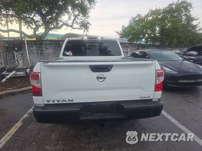 2017 Nissan TITAN S Crew Cab Short Bed - zdjęcie 5 z 30 - miniatura