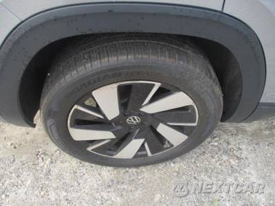 2025 Volkswagen Atlas Cross Sport 2.0T SE w/Technology - zdjęcie 24 z 27 - miniatura