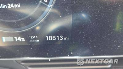 2025 Hyundai IONIQ 5 SE - zdjęcie 17 z 30 - miniatura