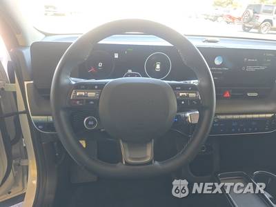 2025 Hyundai IONIQ 5 SE - zdjęcie 10 z 30 - miniatura