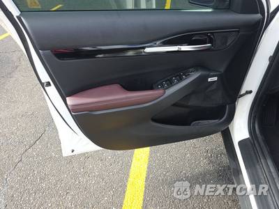2023 Kia Seltos SX - zdjęcie 9 z 31 - miniatura