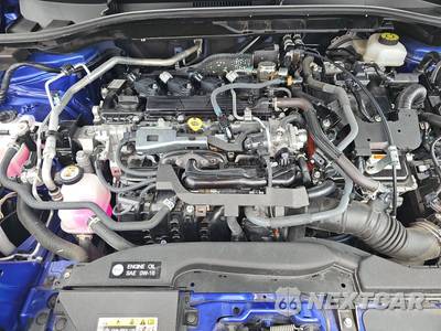 2025 Toyota Corolla Cross Hybrid XSE - zdjęcie 15 z 18 - miniatura