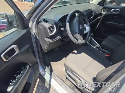 2022 Hyundai Venue SEL - zdjęcie 7 z 18 - miniatura