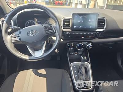 2022 Hyundai Venue SEL - zdjęcie 8 z 18 - miniatura