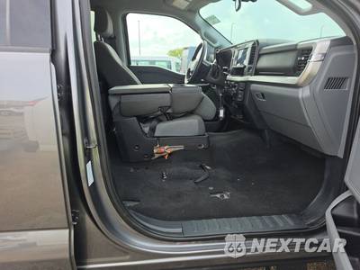 2025 Ford Super Duty F-350 XLT Crew Cab Long Bed DRW - zdjęcie 8 z 21 - miniatura