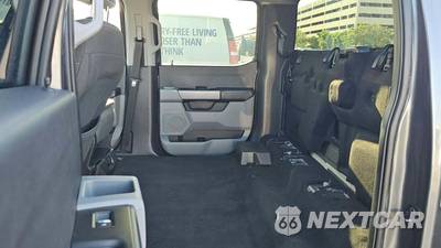 2025 Ford Super Duty F-350 XLT Crew Cab Long Bed DRW - zdjęcie 19 z 21 - miniatura