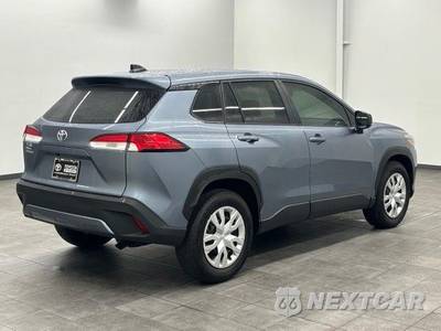 2024 Toyota Corolla Cross L - zdjęcie 2 z 37 - miniatura