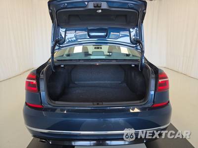 2018 Volkswagen Passat 2.0T R-Line - zdjęcie 16 z 36 - miniatura