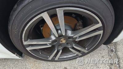 2012 Porsche Panamera 4 - zdjęcie 23 z 30 - miniatura