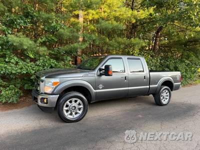 2015 Ford Super Duty F-250 Lariat Crew Cab Medium Bed
