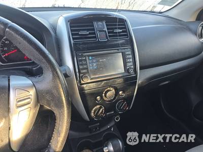 2017 Nissan Versa Sedan SL - zdjęcie 11 z 18 - miniatura