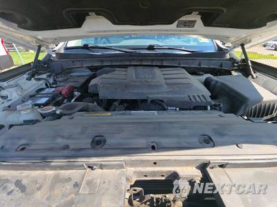 2024 Nissan TITAN SV Crew Cab Short Bed - zdjęcie 15 z 29 - miniatura
