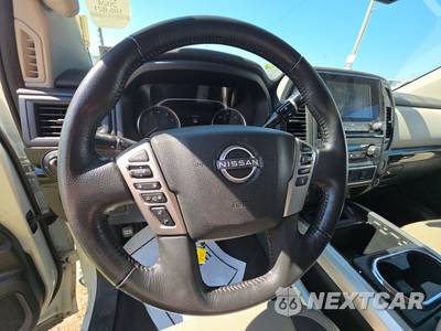 2024 Nissan TITAN SV Crew Cab Short Bed - zdjęcie 10 z 29 - miniatura