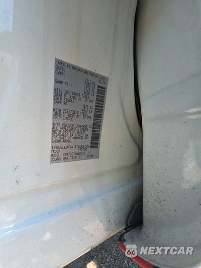 2024 Nissan TITAN SV Crew Cab Short Bed - zdjęcie 14 z 29 - miniatura