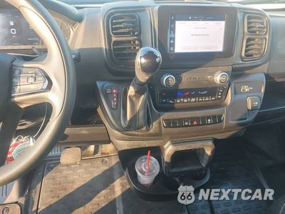 2025 Ram ProMaster 2500 Cargo Van Tradesman w/Passenger Seat Low Roof 136.0" WB - zdjęcie 11 z 36 - miniatura