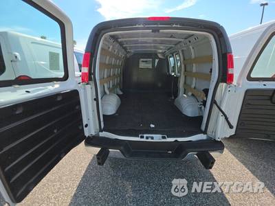 2025 Chevrolet Express 2500 Cargo Van 1WT 135.0" WB - zdjęcie 16 z 18 - miniatura