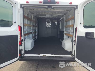 2025 Ram ProMaster 2500 Cargo Van Tradesman w/Passenger Seat Low Roof 136.0" WB - zdjęcie 16 z 34 - miniatura