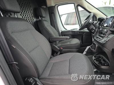 2025 Ram ProMaster 2500 Cargo Van Tradesman w/Passenger Seat Low Roof 136.0" WB - zdjęcie 8 z 22 - miniatura