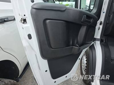 2025 Ram ProMaster 2500 Cargo Van Tradesman w/Passenger Seat Low Roof 136.0" WB - zdjęcie 9 z 22 - miniatura