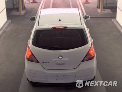 2011 Nissan Versa 1.8 S Hatchback - zdjęcie 5 z 48 - miniatura