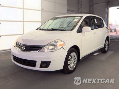 2011 Nissan Versa 1.8 S Hatchback - zdjęcie 1 z 48 - miniatura