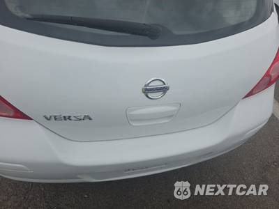2011 Nissan Versa 1.8 S Hatchback - zdjęcie 16 z 48 - miniatura