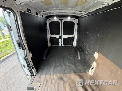 2024 Ford Transit 250 Cargo Van Medium Roof 148.0" WB - zdjęcie 35 z 55 - miniatura