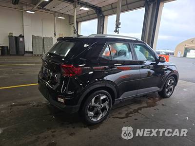 2024 Hyundai Venue SEL - zdjęcie 4 z 33 - miniatura