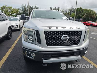 2017 Nissan TITAN XD PRO-4X Crew Cab Medium Bed - zdjęcie 2 z 35 - miniatura