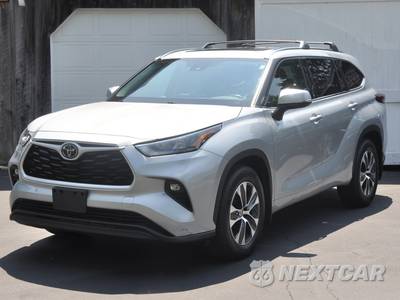 2020 Toyota Highlander XLE - zdjęcie 2 z 58 - miniatura