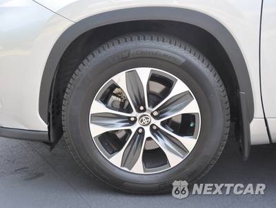 2020 Toyota Highlander XLE - zdjęcie 27 z 58 - miniatura