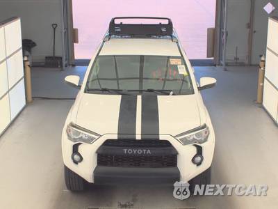 2015 Toyota 4Runner SR5 - zdjęcie 2 z 40 - miniatura