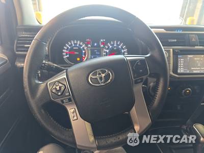 2015 Toyota 4Runner SR5 - zdjęcie 10 z 40 - miniatura