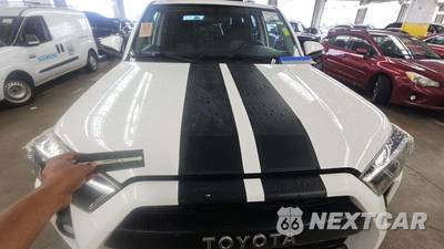 2015 Toyota 4Runner SR5 - zdjęcie 24 z 40 - miniatura