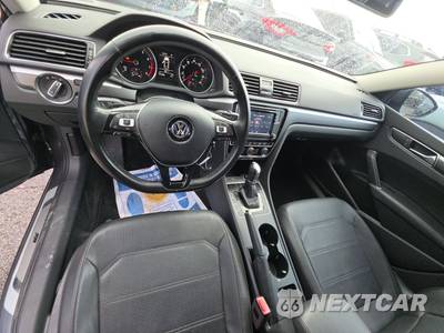2018 Volkswagen Passat 2.0T R-Line - zdjęcie 11 z 18 - miniatura