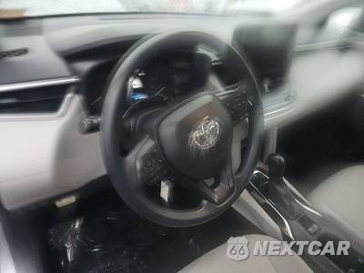 2023 Toyota Corolla Cross L - zdjęcie 10 z 17 - miniatura