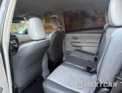 2016 Toyota Prius v Four - zdjęcie 7 z 13 - miniatura
