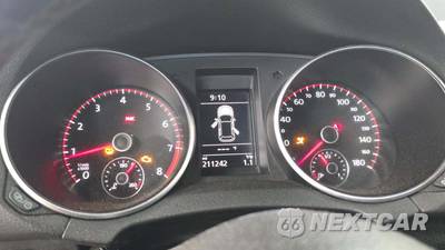 2013 Volkswagen GTI Driver's Edition - zdjęcie 21 z 64 - miniatura