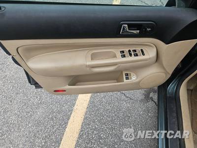 2004 Volkswagen Jetta Sedan GLS - zdjęcie 9 z 35 - miniatura
