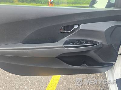2020 Hyundai Veloster 2.0 - zdjęcie 9 z 37 - miniatura