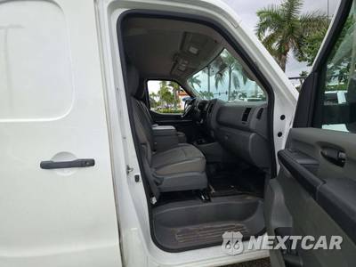 2019 Nissan NV2500 HD Cargo SV Standard Roof 146.1" WB - zdjęcie 9 z 19 - miniatura